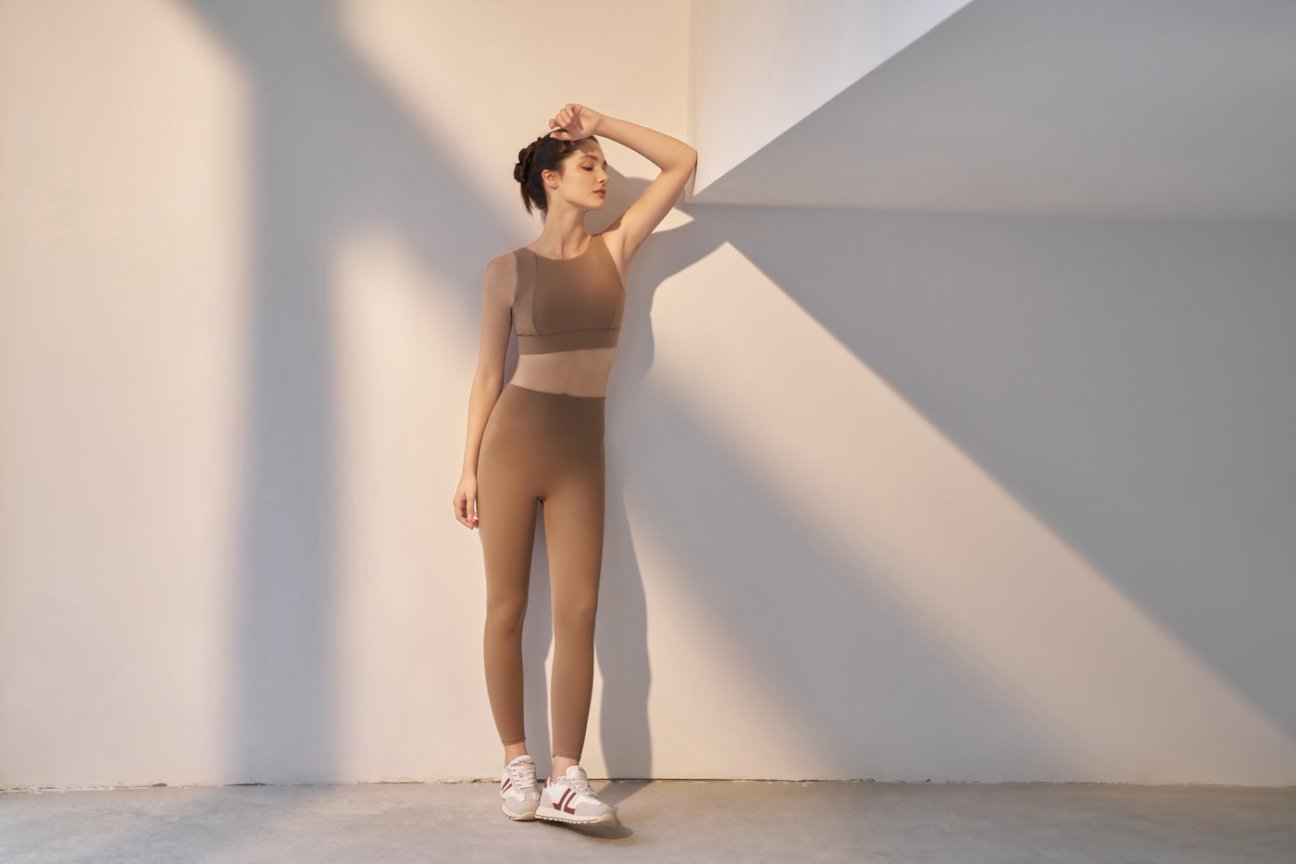 Image of leggings, sport bra, slim, fit, yoga, Pilates, breathable, Seamless, free size, Functional, Comfort, Breathable, lightweight, premium, lululemon  