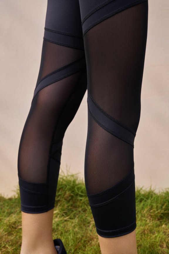 Image of leggings, sport bra, slim, fit, yoga, Pilates, breathable, Seamless, free size, Functional, Comfort, Breathable, lightweight, premium, lululemon  